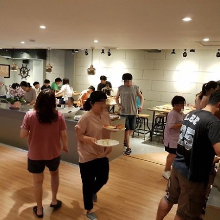 Hostel Vene Seoul Bagian luar foto